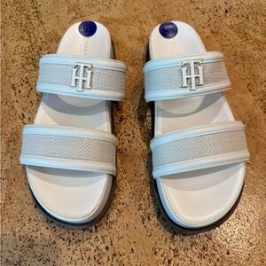 New Tommy Hilfiger Cream Slide Sandals Size Women’s 8 1/2
